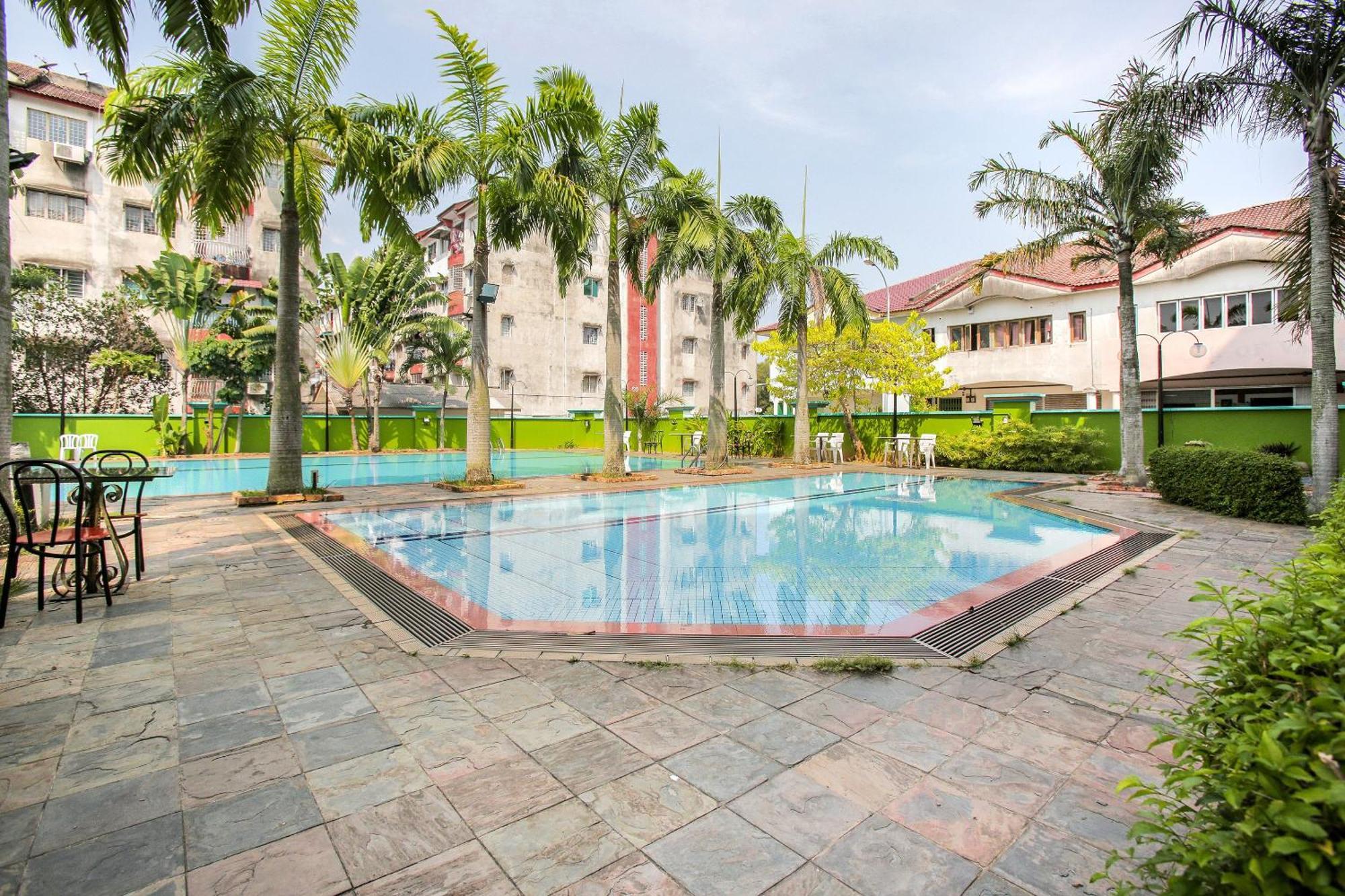 Collection O Hotel Super Cowboy Malacca Exterior foto
