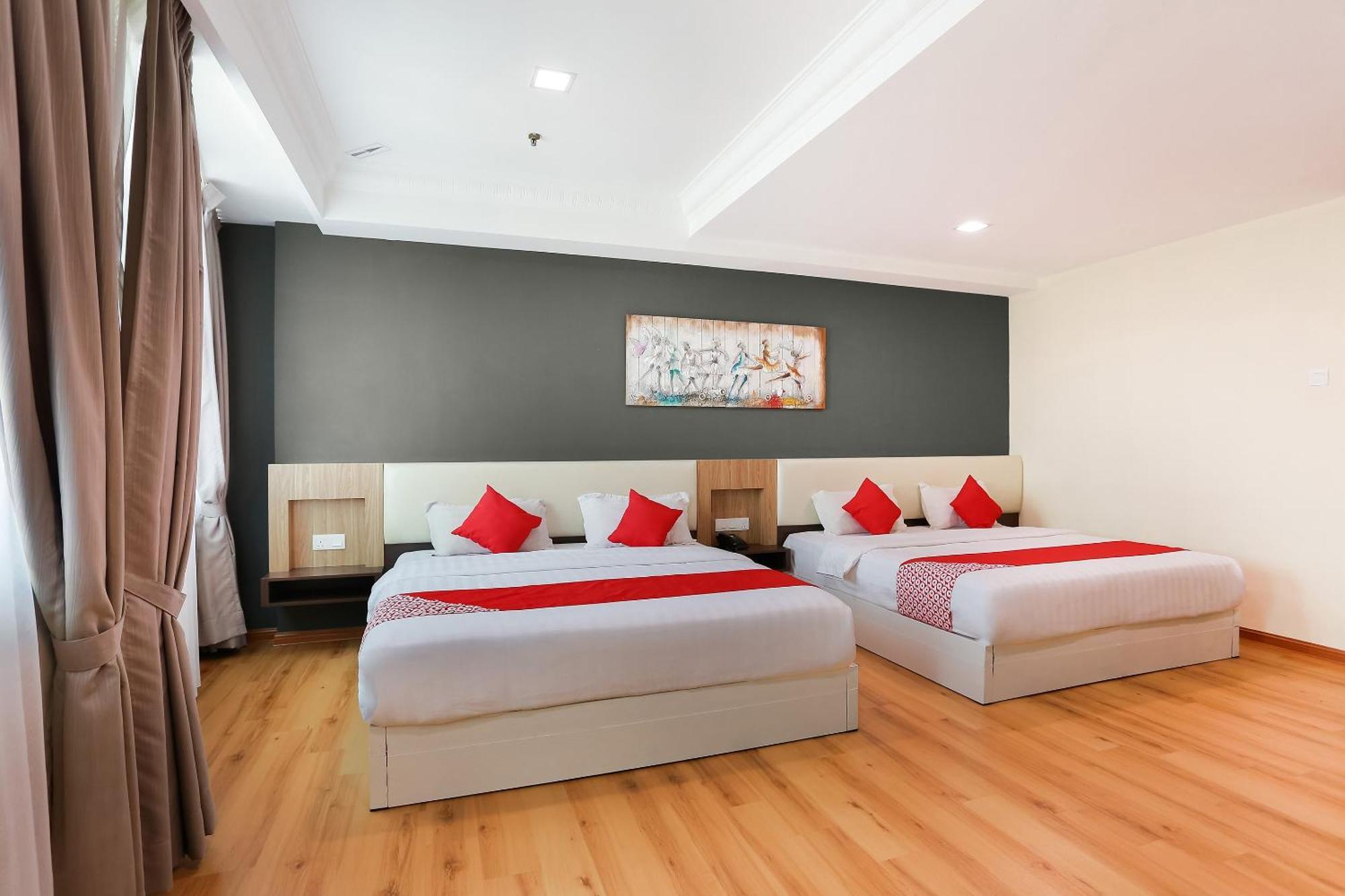 Collection O Hotel Super Cowboy Malacca Exterior foto