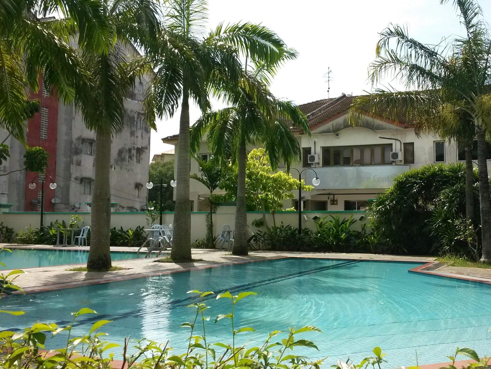 Collection O Hotel Super Cowboy Malacca Exterior foto
